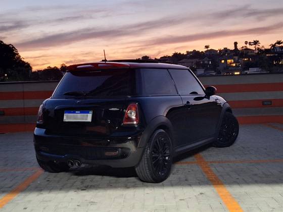 MINI COOPER 1.6 S JOHN COOPER WORKS 16V TURBO GASOLINA 2P AUTOMATICO